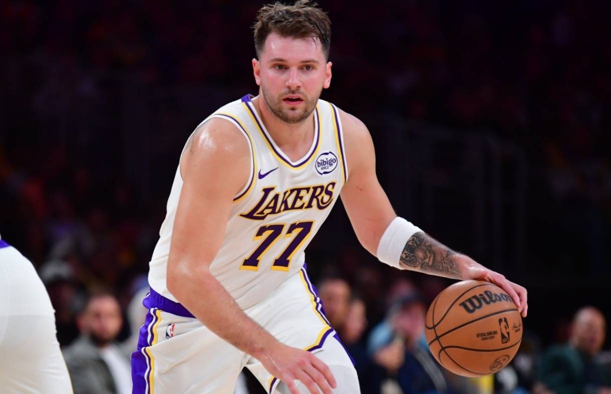 爱游戏官方网站-转会期上海海港备战NBA季后赛东契奇在湖人比赛中高光表现，网友：清晨广东宏远备战法国杯的简单介绍