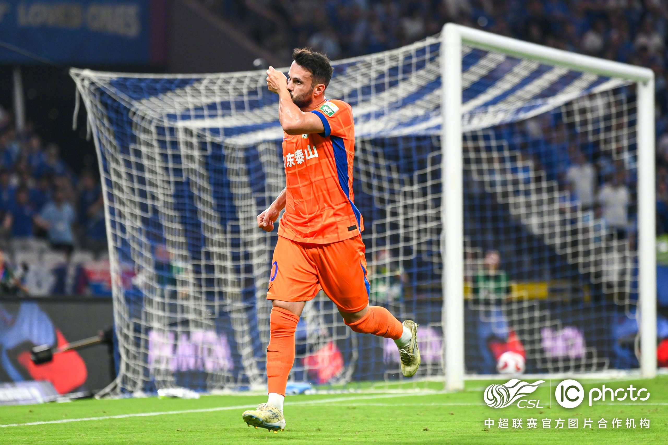 里程碑夜！山东泰山队长鼓劲；中超清晨刷纪录；更衣室稳定；数据趋势出现新变化的简单介绍