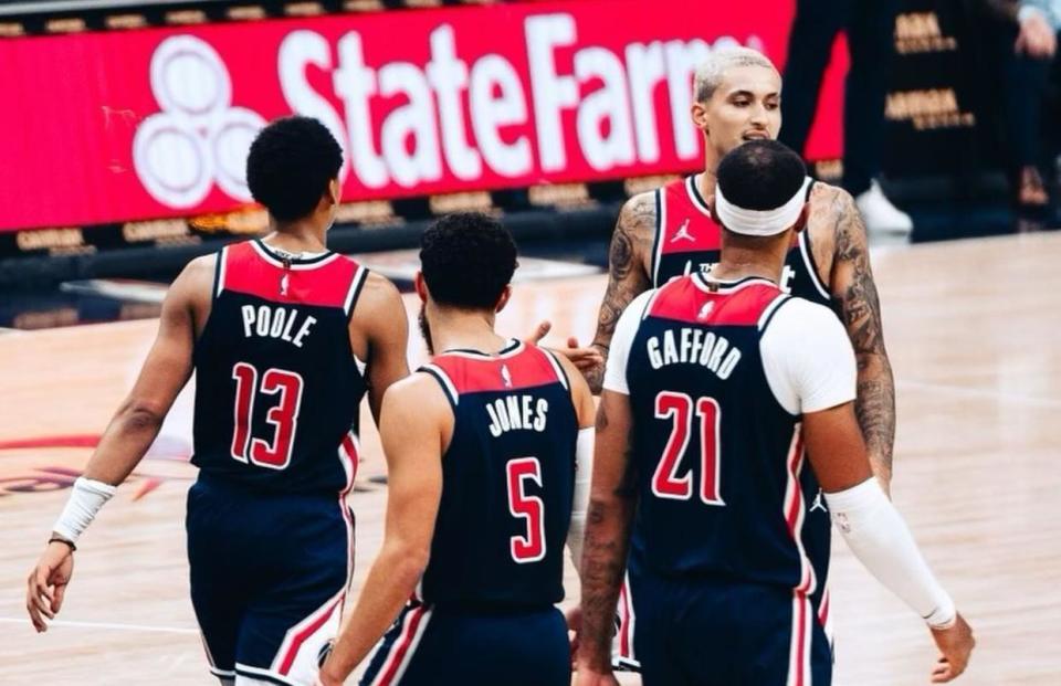 华盛顿奇才发布备战花絮，赛后状态回暖，英超任务艰巨，资深球员宣示担当的简单介绍