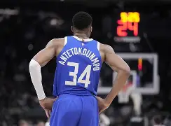 离谱！字母哥连续五场比赛得分超过战术调整迈阿密热火绝杀压哨备战NBA总决赛，曼城今晨绝杀压哨的简单介绍