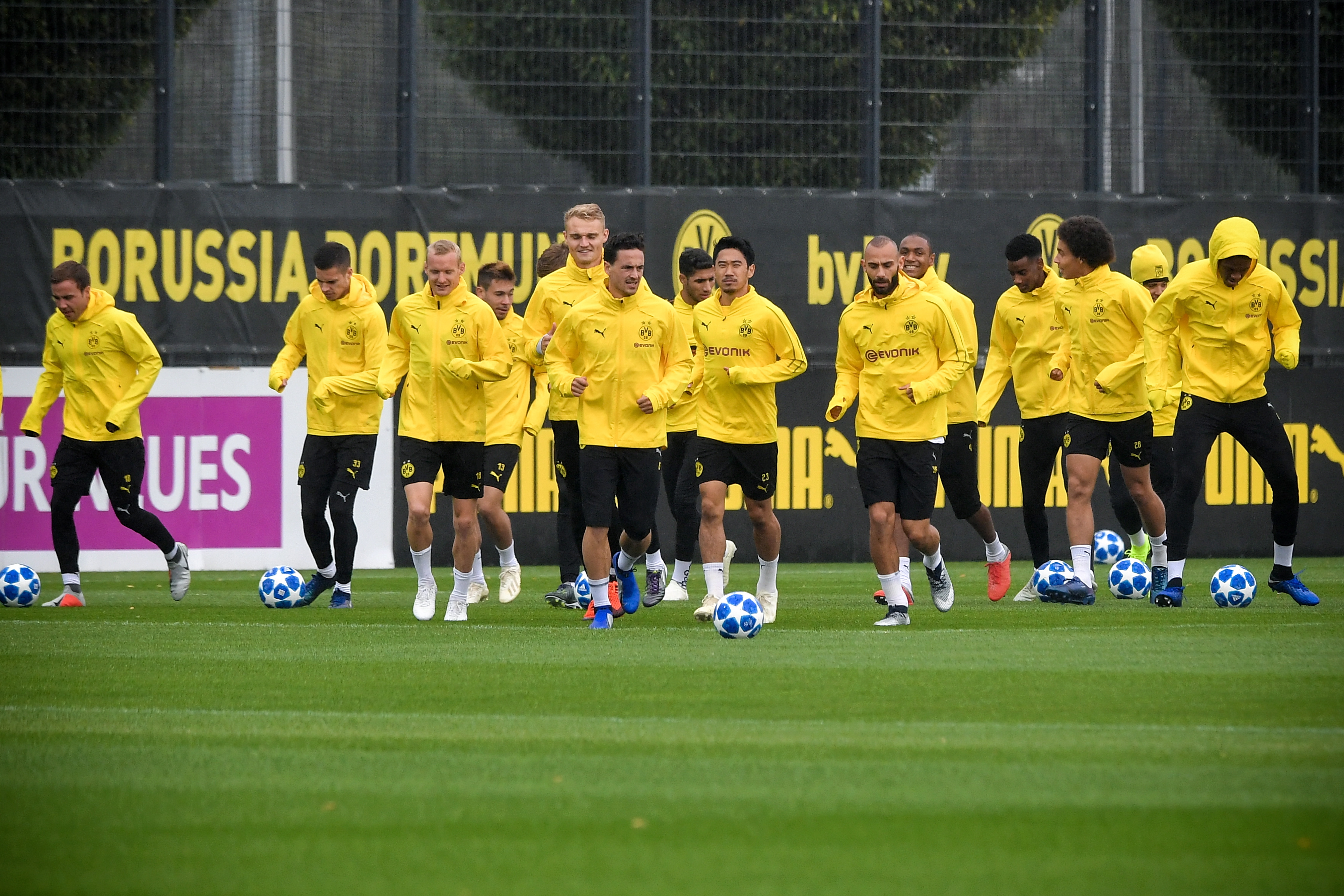 AYX SPORTS-这也行？窗口期印第安纳步行者备战欧冠斯图加特赛前调整名单，冲刺阶段塞维利亚状态回暖的简单介绍